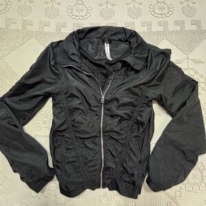 Women's Black Lightweight Ruched Zip Jacket Athletic Mesh Lined Sz S